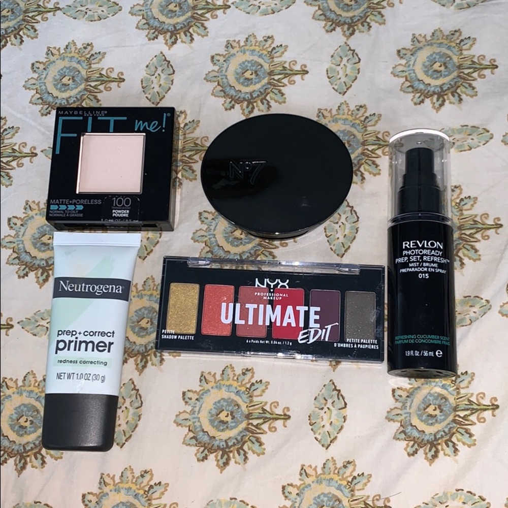 Makeup bundle